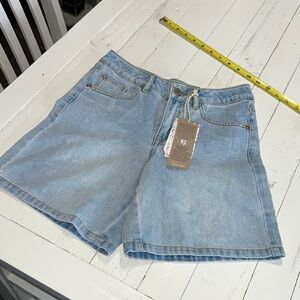 26” waist GARCIA Women's Denim Shorts light wash NWT cotton